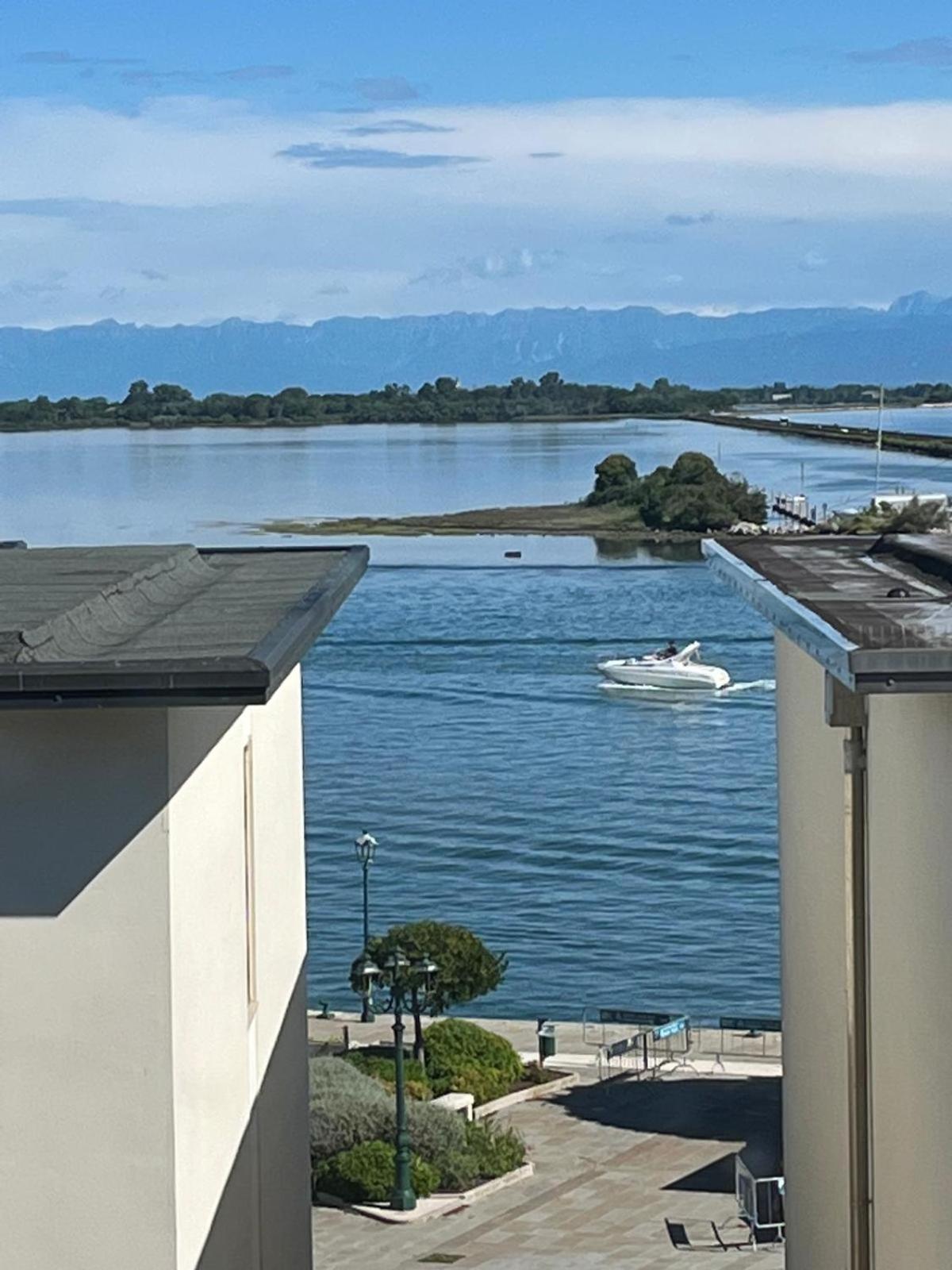 Grado Laguna Apartment Bagian luar foto