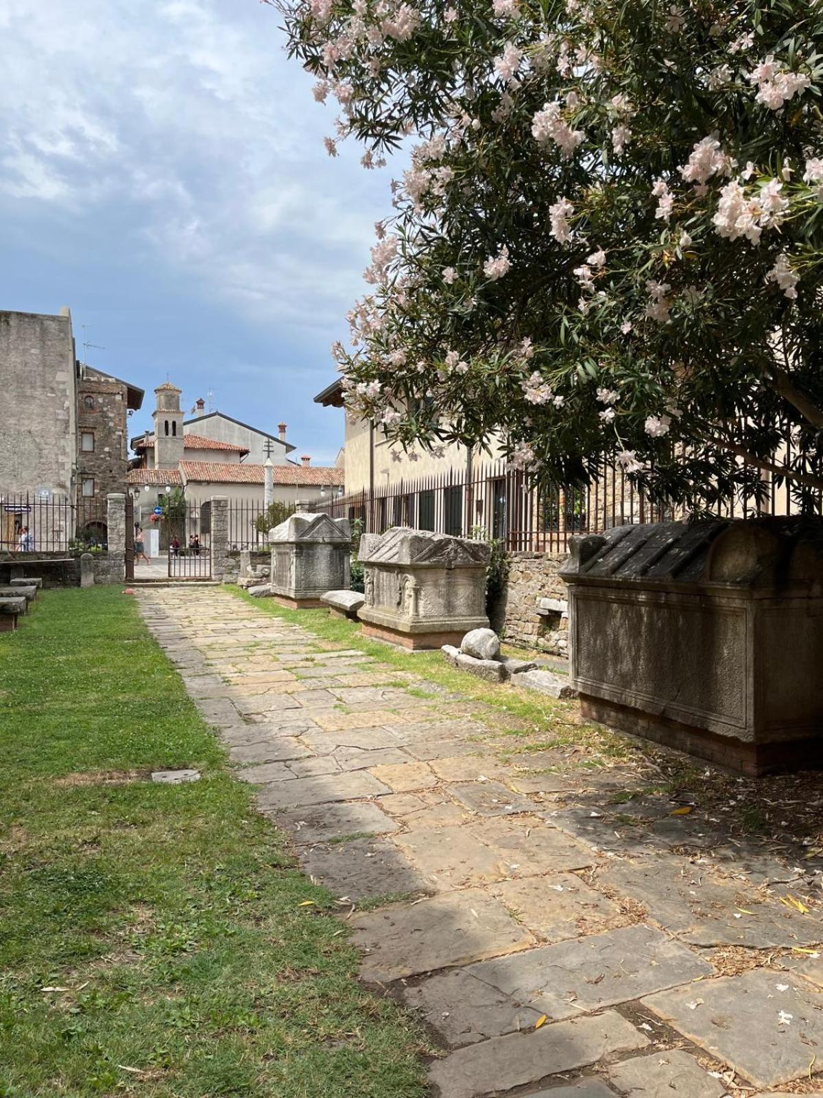 Grado Laguna Apartment Bagian luar foto